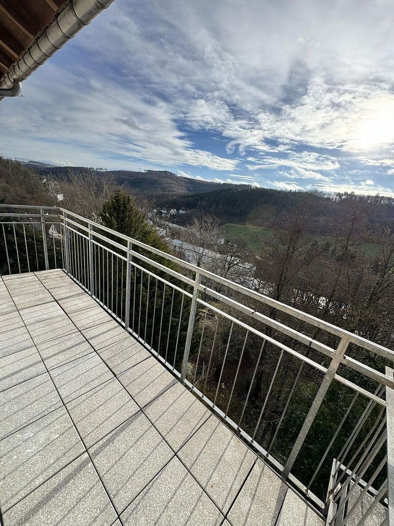 Pronájem bytu 3+1 88 m², Fontanestr. 5, Lüdenscheid, Severní Porýní-Vestfálsko Pronájem bytu 3+1 88 m², Fontanestr. 5, Lüdenscheid, Severní Porýní-Vestfálsko