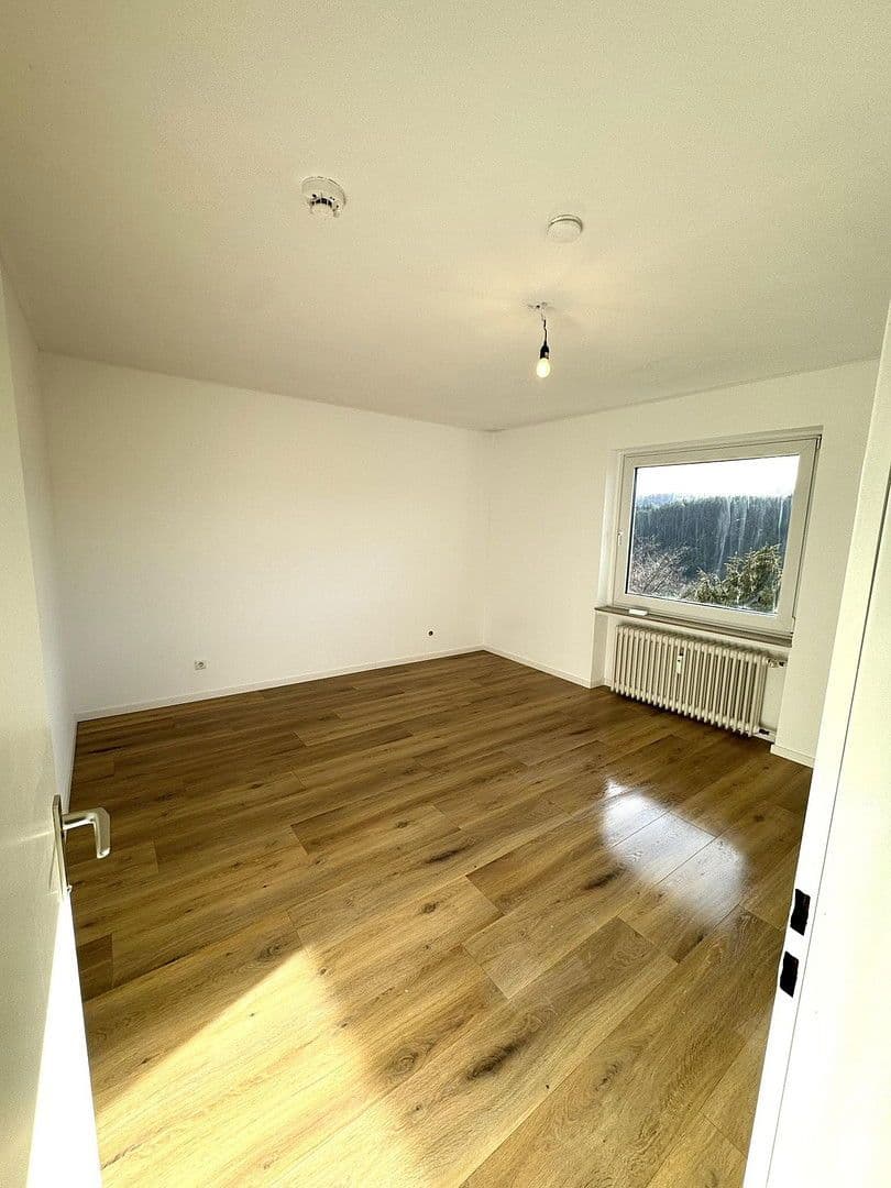 Pronájem bytu 3+1 88 m², Fontanestr. 5, Lüdenscheid, Severní Porýní-Vestfálsko Pronájem bytu 3+1 88 m², Fontanestr. 5, Lüdenscheid, Severní Porýní-Vestfálsko