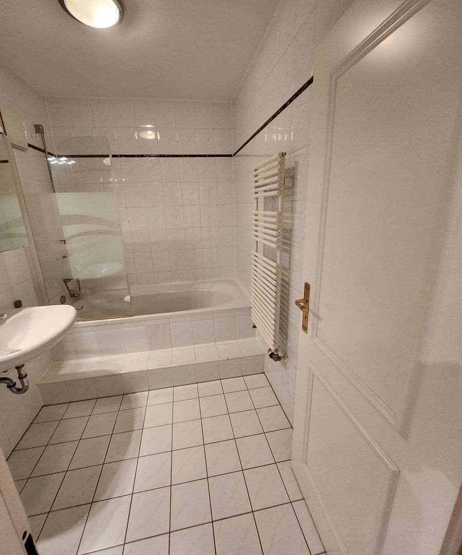 Prodej bytu 2+1 59 m², Isarweg 1, Unterföhring, Bavorsko Prodej bytu 2+1 59 m², Isarweg 1, Unterföhring, Bavorsko