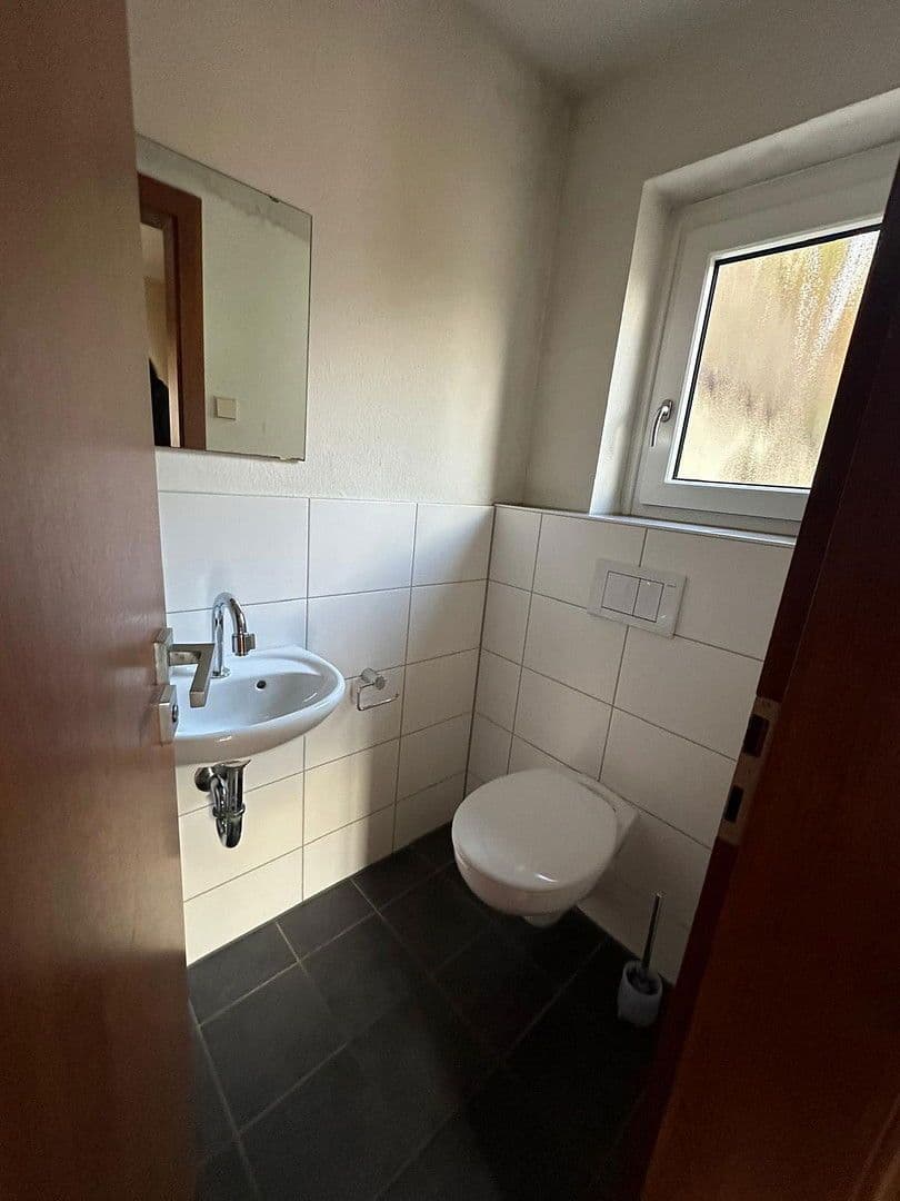 Prodej domu 195 m², pozemek 2.032 m², Ihlinger Straße 4/1, Horb am Neckar, Bádensko-Württembersko Prodej domu 195 m², pozemek 2.032 m², Ihlinger Straße 4/1, Horb am Neckar, Bádensko-Württembersko