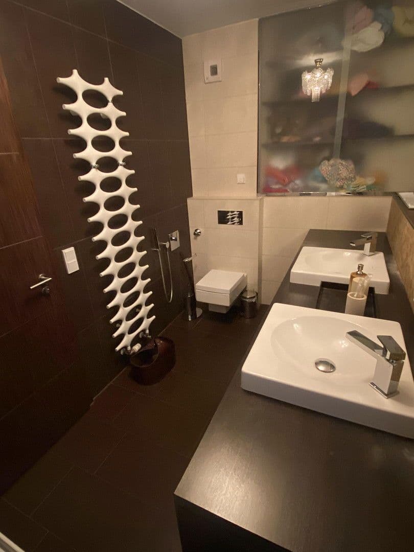 Pronájem bytu 5+1 140 m², Käthchen-Paulus-Str 0, Frankfurt am Main, Hessen Pronájem bytu 5+1 140 m², Käthchen-Paulus-Str 0, Frankfurt am Main, Hessen