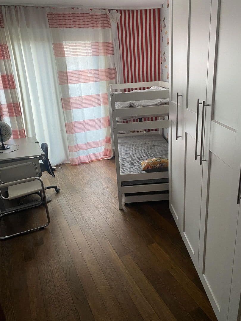 Pronájem bytu 5+1 140 m², Käthchen-Paulus-Str 0, Frankfurt am Main, Hessen Pronájem bytu 5+1 140 m², Käthchen-Paulus-Str 0, Frankfurt am Main, Hessen