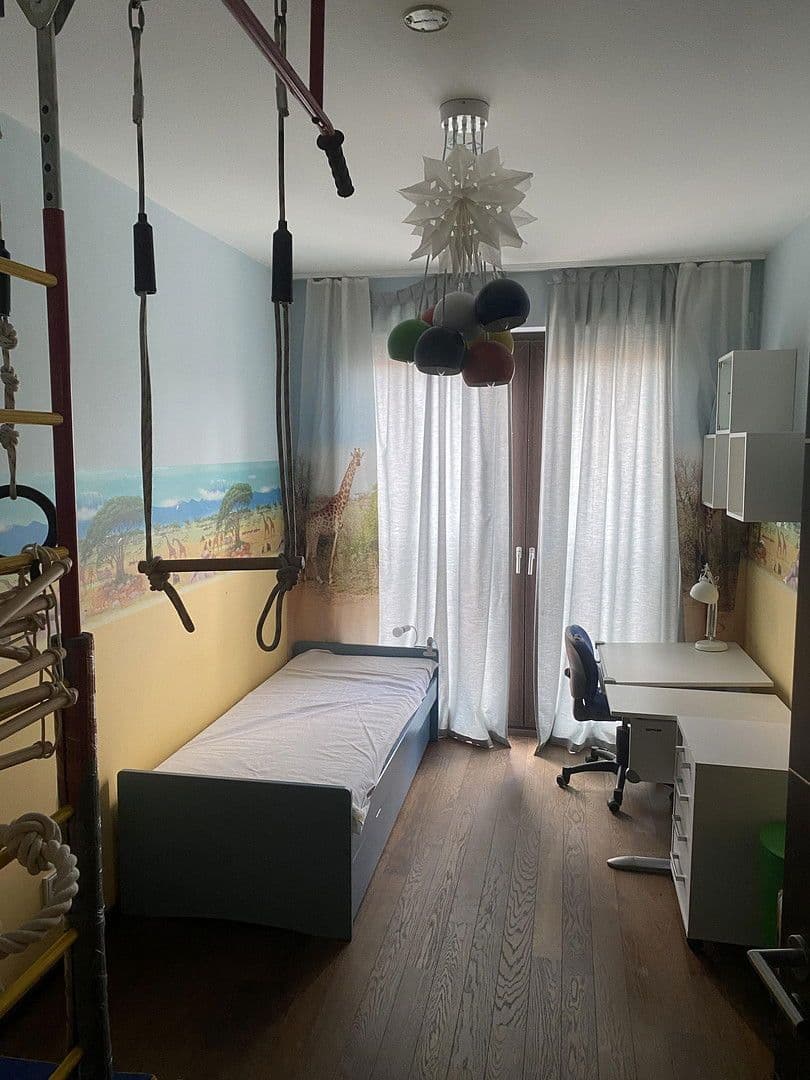 Pronájem bytu 5+1 140 m², Käthchen-Paulus-Str 0, Frankfurt am Main, Hessen Pronájem bytu 5+1 140 m², Käthchen-Paulus-Str 0, Frankfurt am Main, Hessen