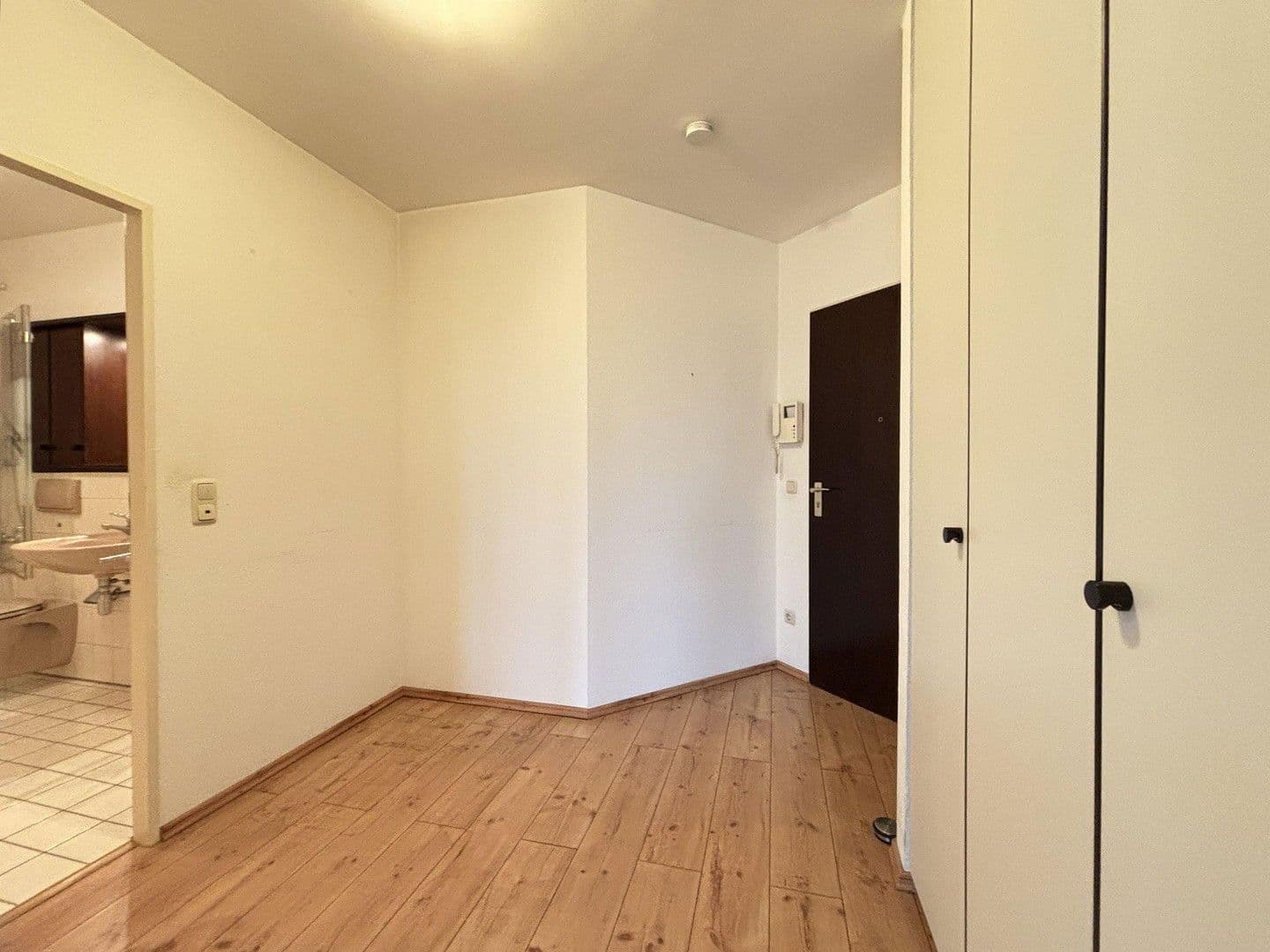 Pronájem bytu 2+1 61 m², Köln, Severní Porýní-Vestfálsko Pronájem bytu 2+1 61 m², Köln, Severní Porýní-Vestfálsko