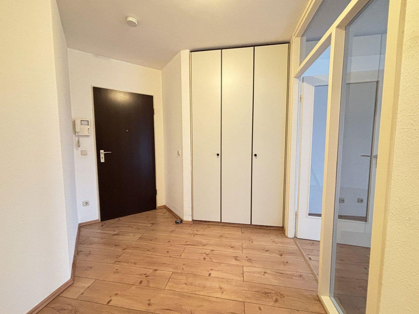 Pronájem bytu 2+1 61 m², Köln, Severní Porýní-Vestfálsko Pronájem bytu 2+1 61 m², Köln, Severní Porýní-Vestfálsko