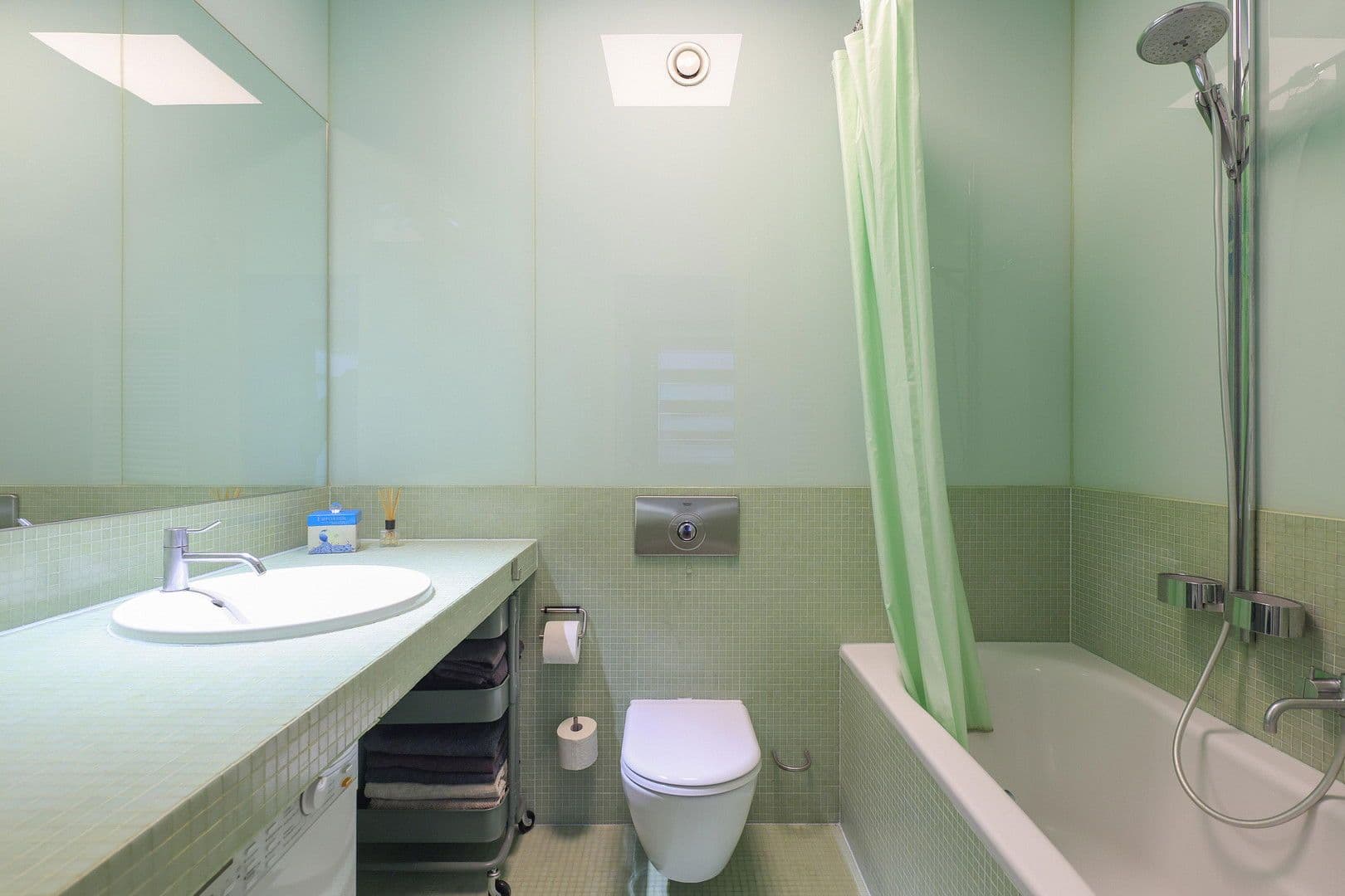 Prodej bytu 3+1 116 m², Berlin, Berlín Prodej bytu 3+1 116 m², Berlin, Berlín