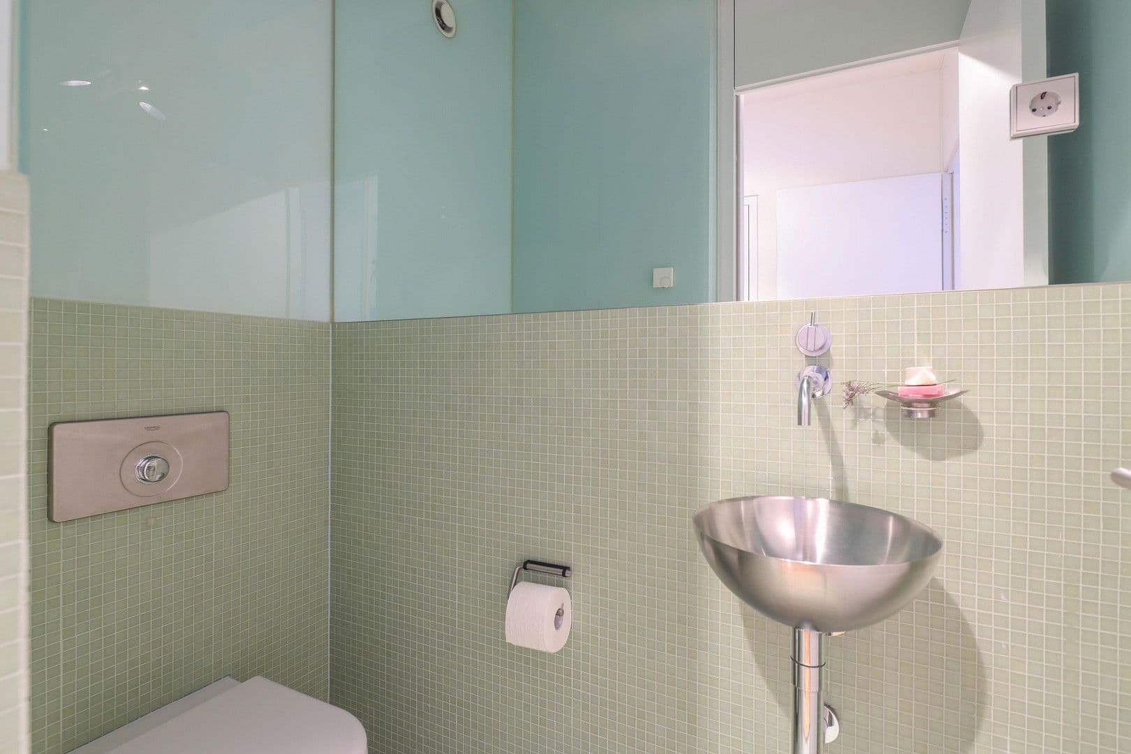 Prodej bytu 3+1 116 m², Berlin, Berlín Prodej bytu 3+1 116 m², Berlin, Berlín