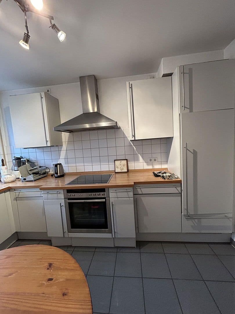 Prodej domu 191 m², pozemek 635 m², Langenfeld (Rheinland), Severní Porýní-Vestfálsko Prodej domu 191 m², pozemek 635 m², Langenfeld (Rheinland), Severní Porýní-Vestfálsko