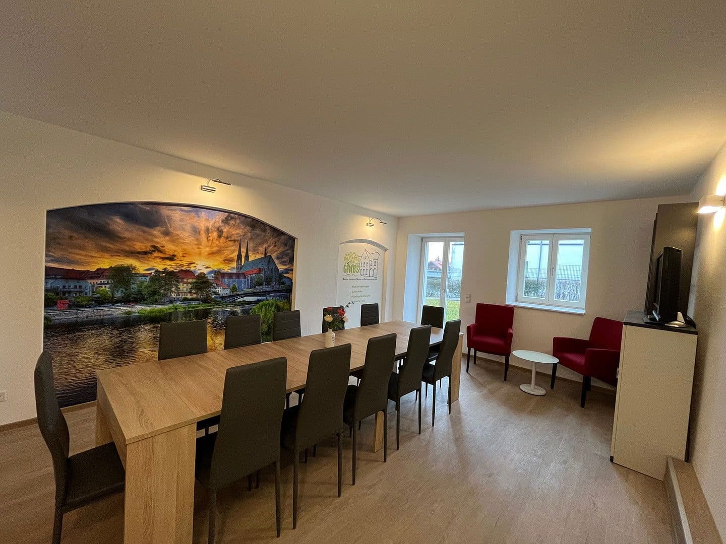 Pronájem bytu 3+kk 115 m², Schlaurother Str. 10, Zhořelec, Sasko Pronájem bytu 3+kk 115 m², Schlaurother Str. 10, Zhořelec, Sasko