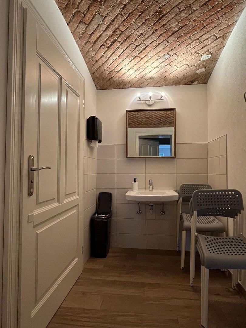 Pronájem bytu 3+kk 115 m², Schlaurother Str. 10, Zhořelec, Sasko Pronájem bytu 3+kk 115 m², Schlaurother Str. 10, Zhořelec, Sasko