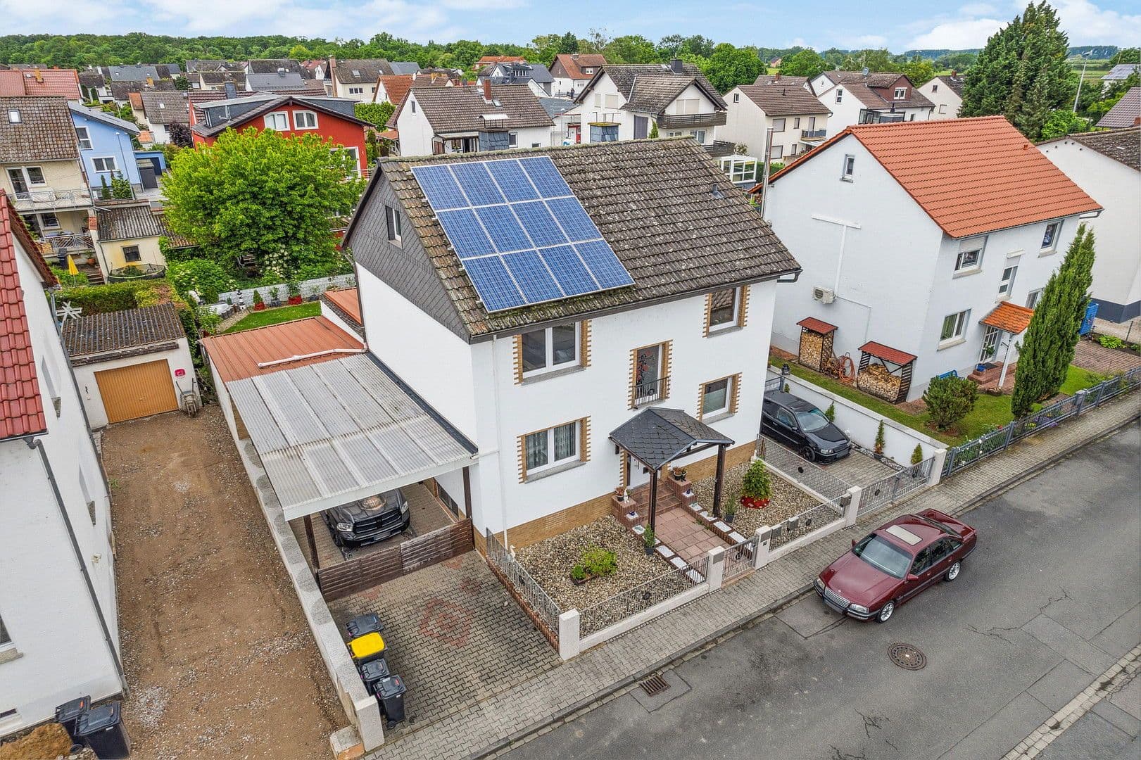 Prodej domu 150 m², pozemek 575 m², Riedstraße 13, Groß-Gerau, Hessen Prodej domu 150 m², pozemek 575 m², Riedstraße 13, Groß-Gerau, Hessen