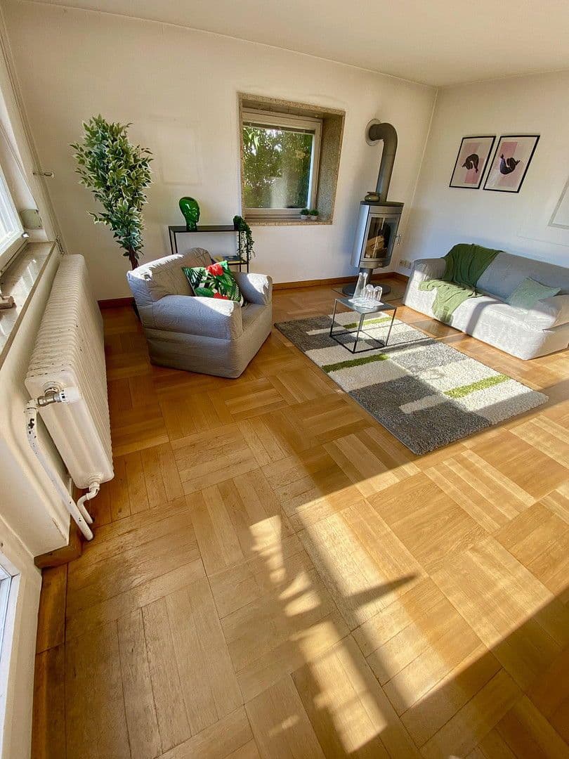 Prodej domu 125 m², pozemek 866 m², Obere Zeiselbergstraße 23, Schwäbisch Gmünd, Bádensko-Württembersko Prodej domu 125 m², pozemek 866 m², Obere Zeiselbergstraße 23, Schwäbisch Gmünd, Bádensko-Württembersko