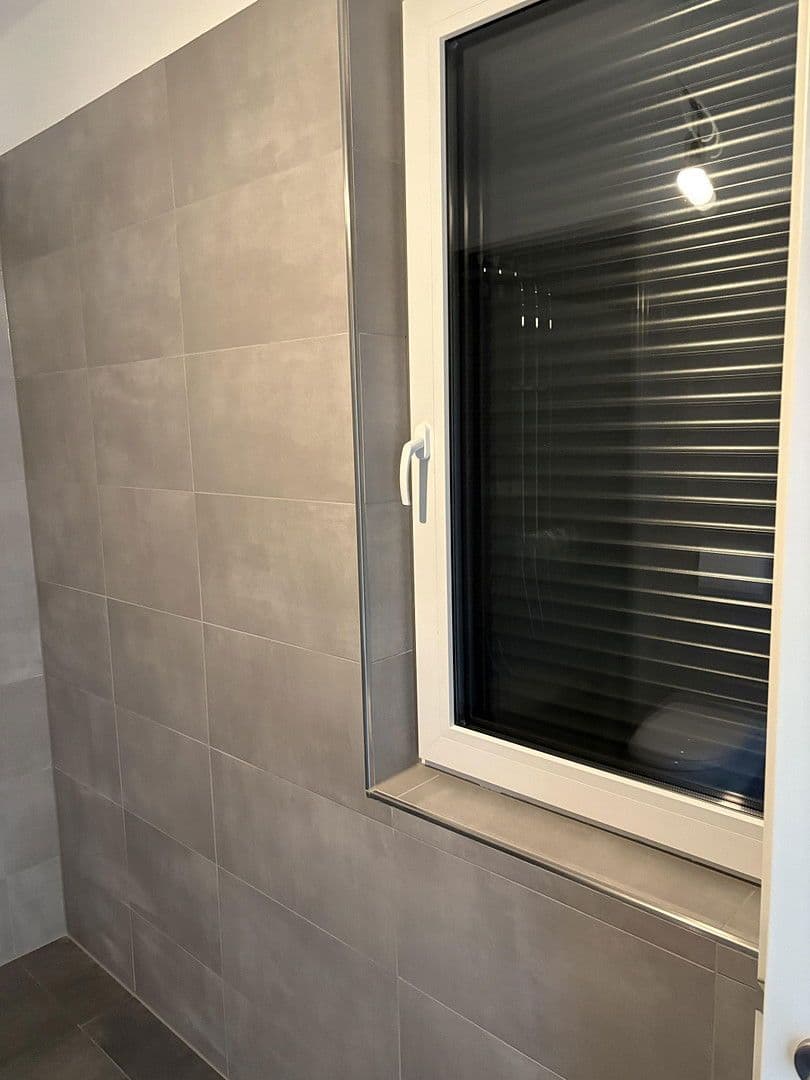 Pronájem domu 320 m², pozemek 520 m², Kienhorststr. 103A, Berlin, Berlín Pronájem domu 320 m², pozemek 520 m², Kienhorststr. 103A, Berlin, Berlín