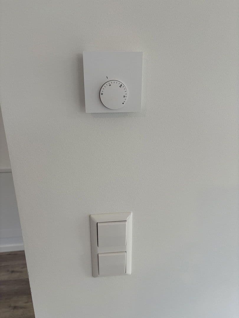 Pronájem domu 320 m², pozemek 520 m², Kienhorststr. 103A, Berlin, Berlín Pronájem domu 320 m², pozemek 520 m², Kienhorststr. 103A, Berlin, Berlín