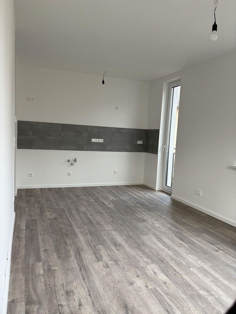 Pronájem domu 320 m², pozemek 520 m², Kienhorststr. 103A, Berlin, Berlín Pronájem domu 320 m², pozemek 520 m², Kienhorststr. 103A, Berlin, Berlín