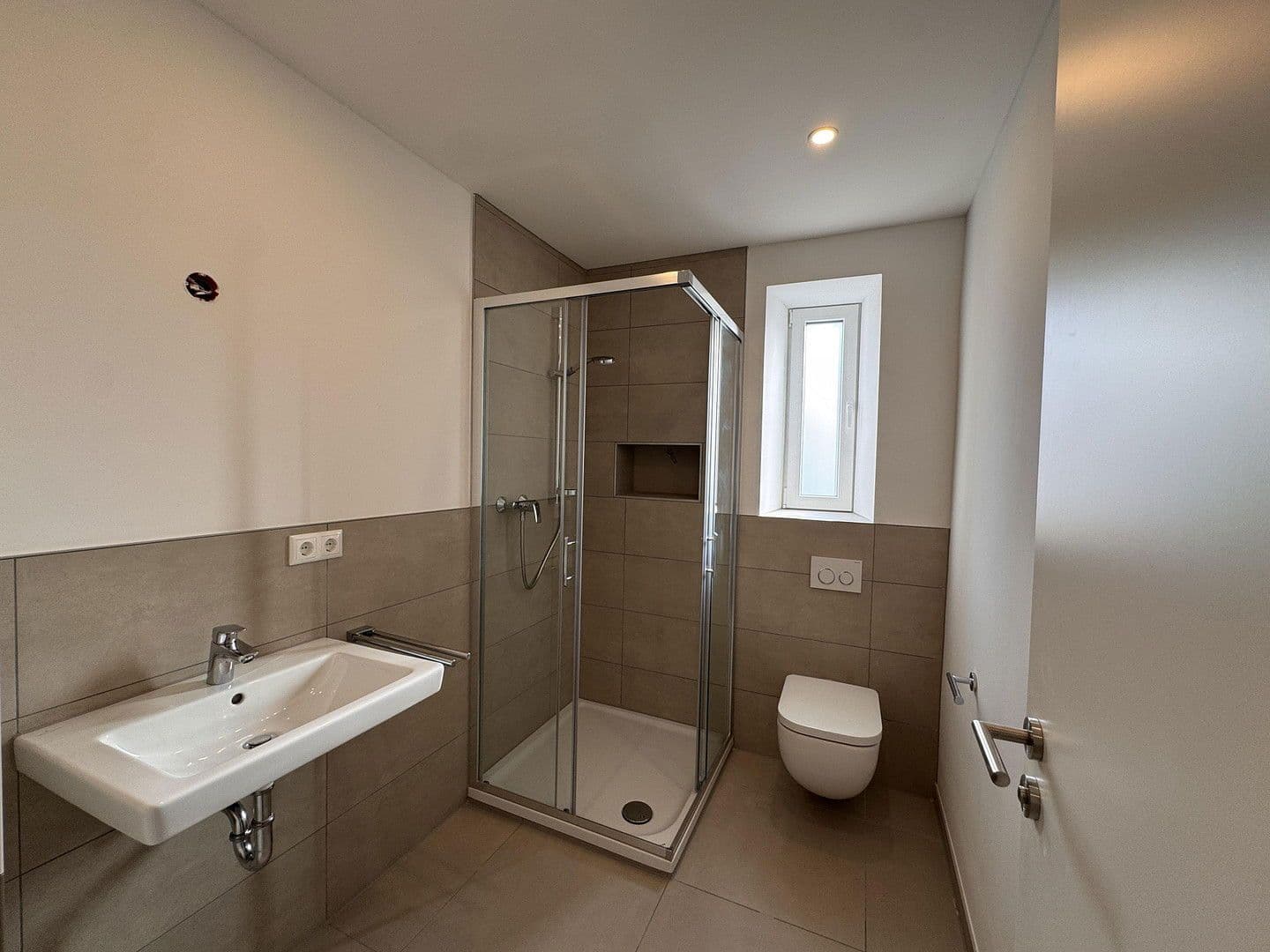 Pronájem bytu 2+kk 50 m², Miltenbergstraße 18, Augsburg, Bavorsko Pronájem bytu 2+kk 50 m², Miltenbergstraße 18, Augsburg, Bavorsko