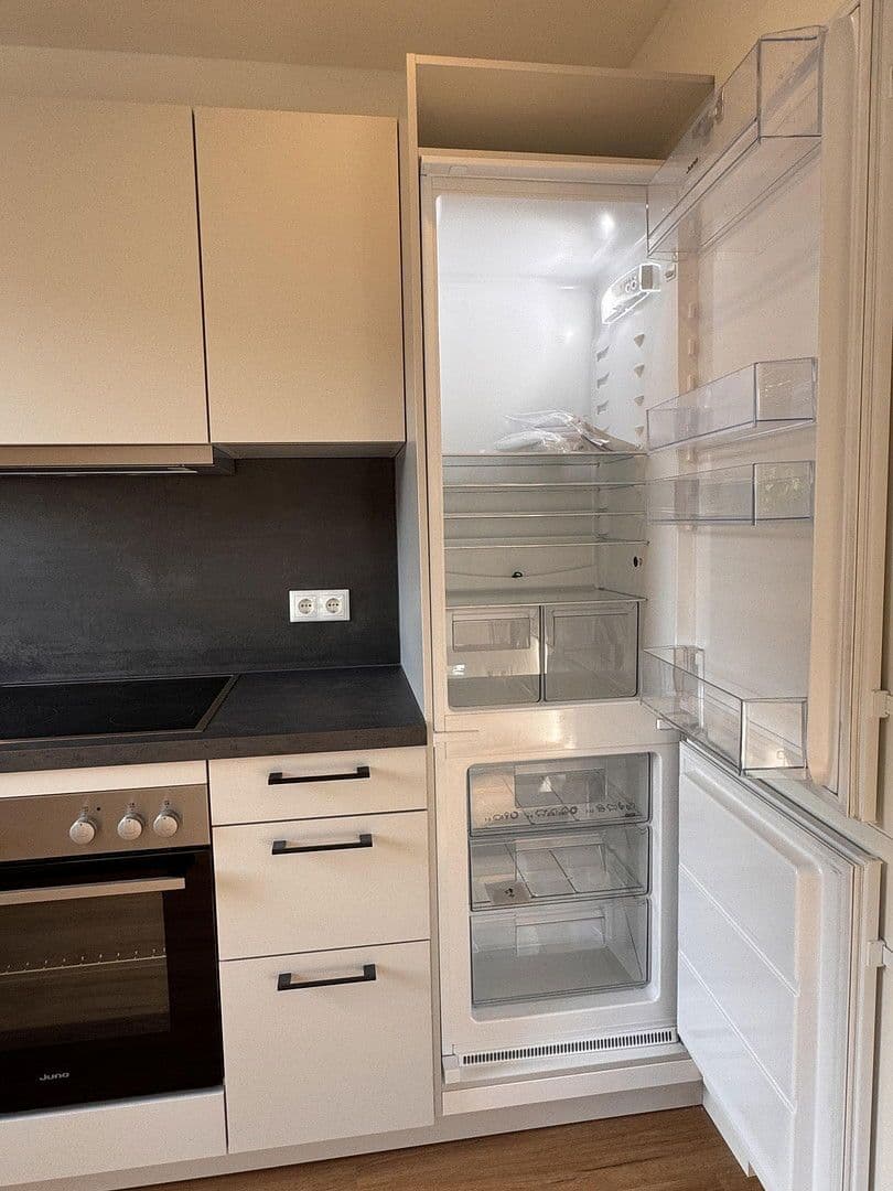 Pronájem bytu 2+kk 50 m², Miltenbergstraße 18, Augsburg, Bavorsko Pronájem bytu 2+kk 50 m², Miltenbergstraße 18, Augsburg, Bavorsko