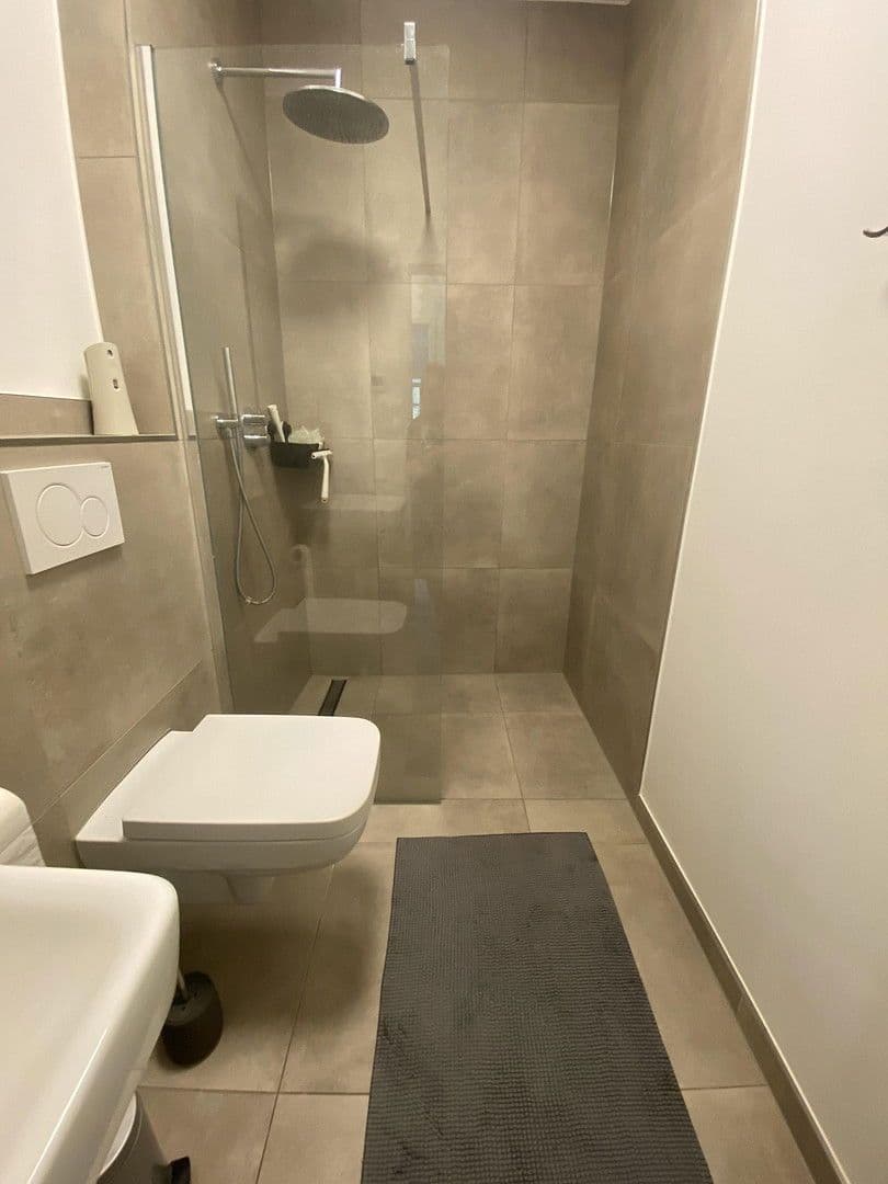 Pronájem bytu 4+1 96 m², Carl-Adam-Petri-Straße, Potsdam, Braniborsko Pronájem bytu 4+1 96 m², Carl-Adam-Petri-Straße, Potsdam, Braniborsko