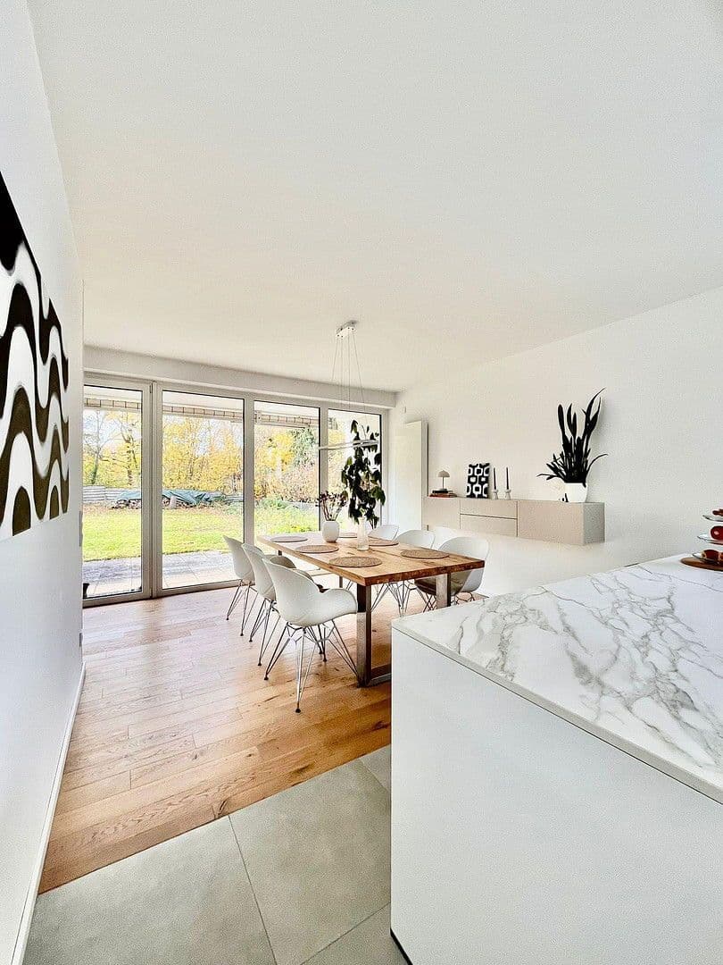 Prodej domu 220 m², pozemek 805 m², Trier, Porýní-Falc Prodej domu 220 m², pozemek 805 m², Trier, Porýní-Falc