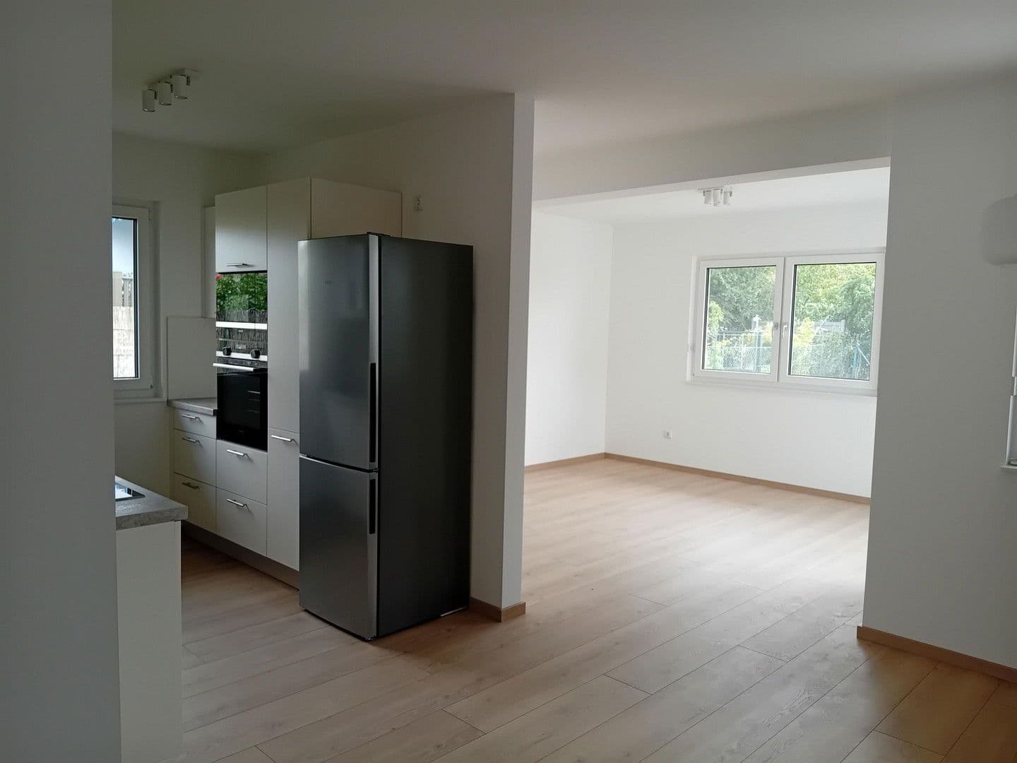 Pronájem domu 97 m², pozemek 564 m², Gerasdorf bei Wien (Oberlisse), Dolní Rakousko Pronájem domu 97 m², pozemek 564 m², Gerasdorf bei Wien (Oberlisse), Dolní Rakousko