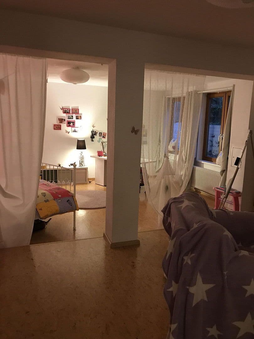 Pronájem domu 158 m², pozemek 245 m², Cleebronn, Bádensko-Württembersko Pronájem domu 158 m², pozemek 245 m², Cleebronn, Bádensko-Württembersko