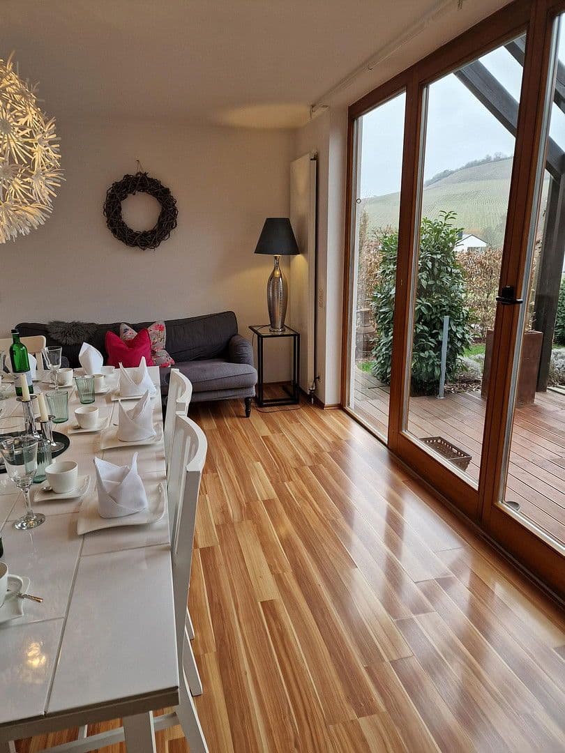 Pronájem domu 158 m², pozemek 245 m², Cleebronn, Bádensko-Württembersko Pronájem domu 158 m², pozemek 245 m², Cleebronn, Bádensko-Württembersko