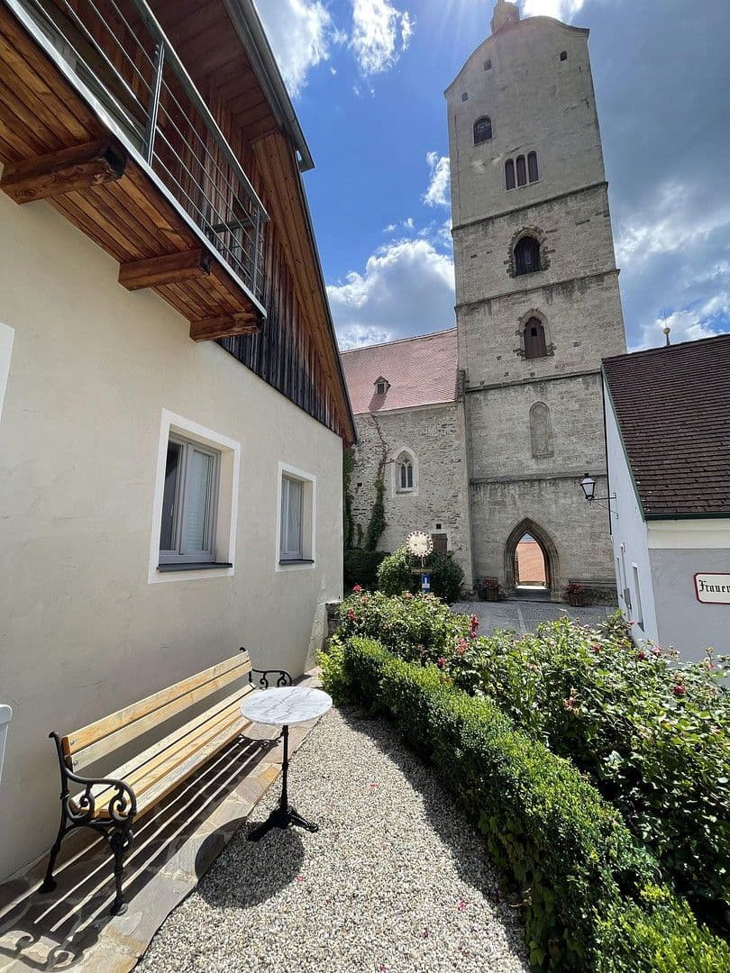 Pronájem bytu 1+1 35 m², Frauenberg 9, Krems/Stein, Dolní Rakousko Pronájem bytu 1+1 35 m², Frauenberg 9, Krems/Stein, Dolní Rakousko