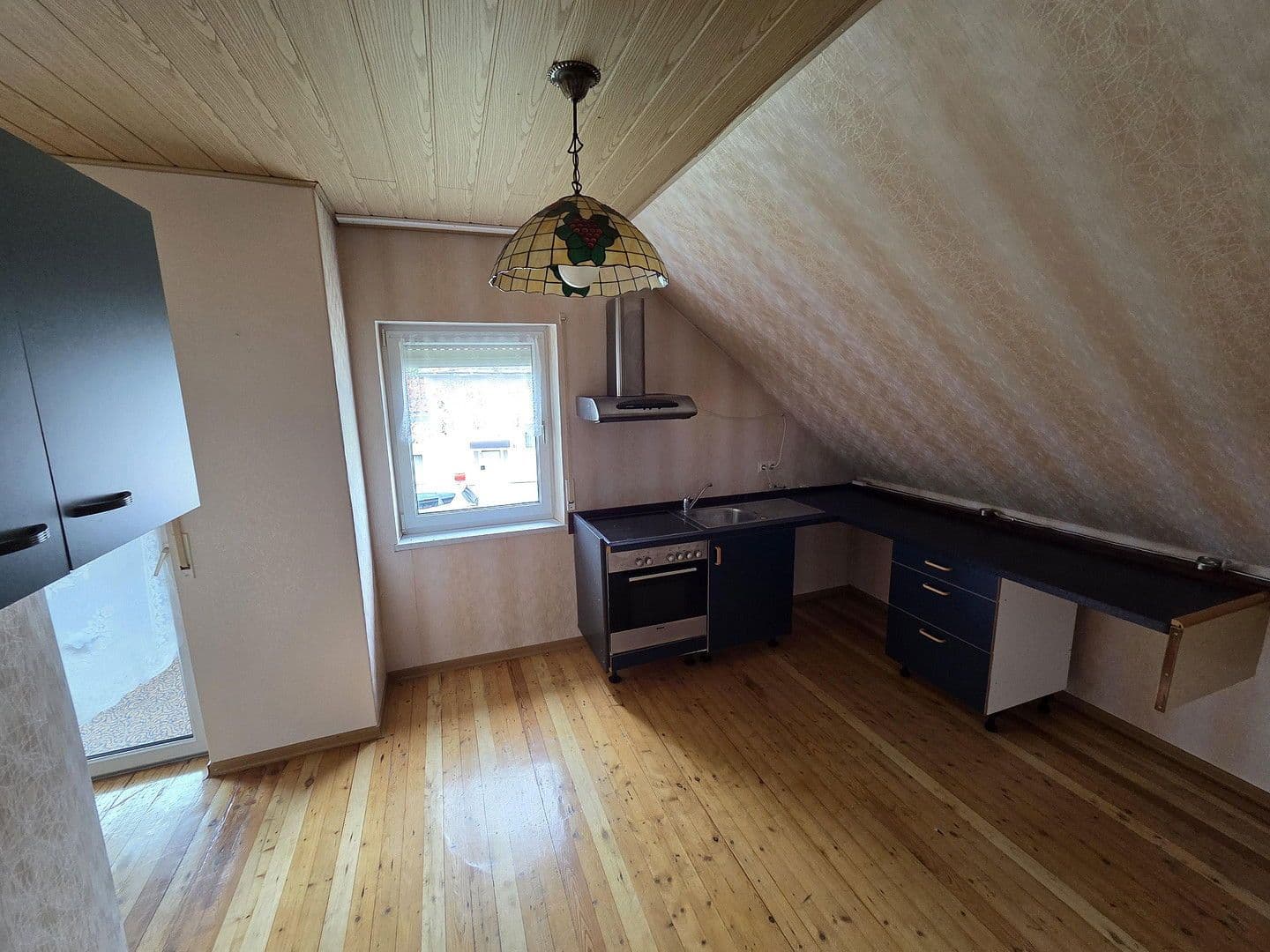 Prodej domu 225 m², pozemek 1.118 m², Raiffeisenstrasse 19, Biebern, Porýní-Falc Prodej domu 225 m², pozemek 1.118 m², Raiffeisenstrasse 19, Biebern, Porýní-Falc