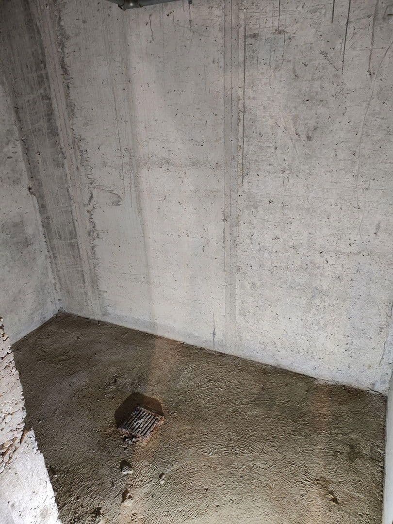 Prodej nebytového prostoru 414 m², Rottenburg am Neckar, Bádensko-Württembersko Prodej nebytového prostoru 414 m², Rottenburg am Neckar, Bádensko-Württembersko