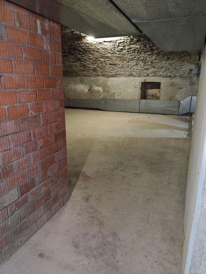 Prodej nebytového prostoru 414 m², Rottenburg am Neckar, Bádensko-Württembersko Prodej nebytového prostoru 414 m², Rottenburg am Neckar, Bádensko-Württembersko