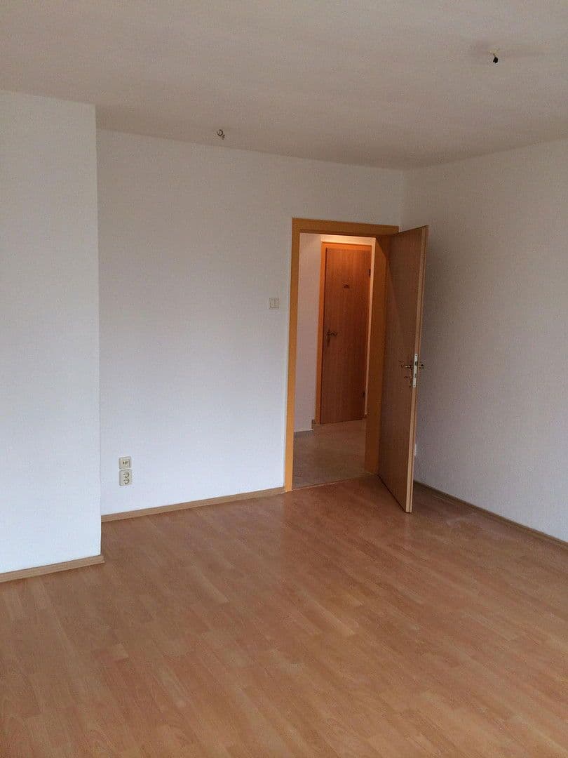 Pronájem bytu 3+1 61 m², Reitzenhainer Str. 12, Chemnitz, Sasko Pronájem bytu 3+1 61 m², Reitzenhainer Str. 12, Chemnitz, Sasko