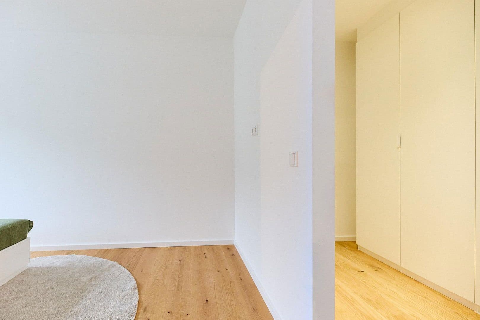 Pronájem bytu 2+1 44 m², Pöhlenweg 35, Düsseldorf, Severní Porýní-Vestfálsko Pronájem bytu 2+1 44 m², Pöhlenweg 35, Düsseldorf, Severní Porýní-Vestfálsko