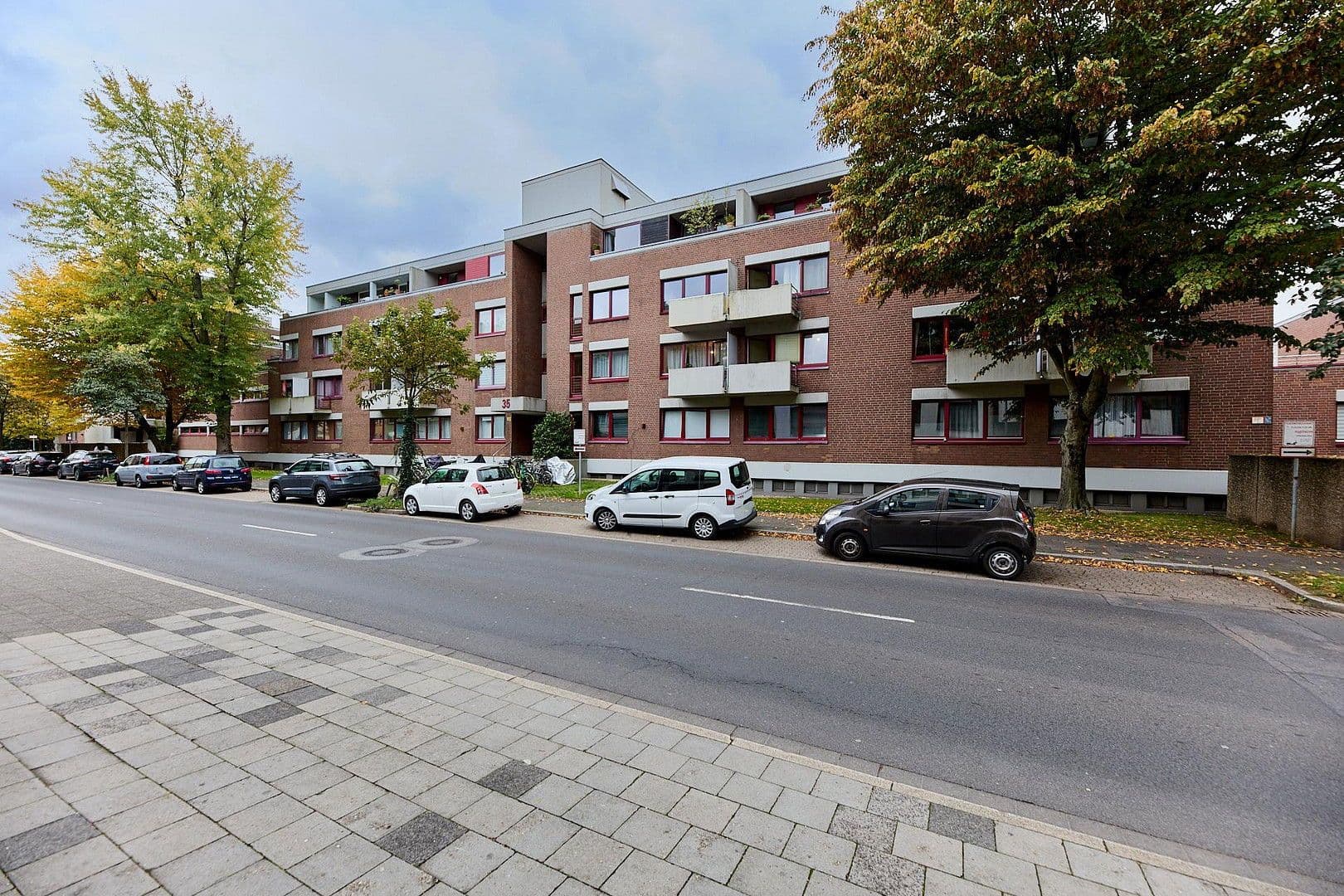 Pronájem bytu 2+1 44 m², Pöhlenweg 35, Düsseldorf, Severní Porýní-Vestfálsko Pronájem bytu 2+1 44 m², Pöhlenweg 35, Düsseldorf, Severní Porýní-Vestfálsko