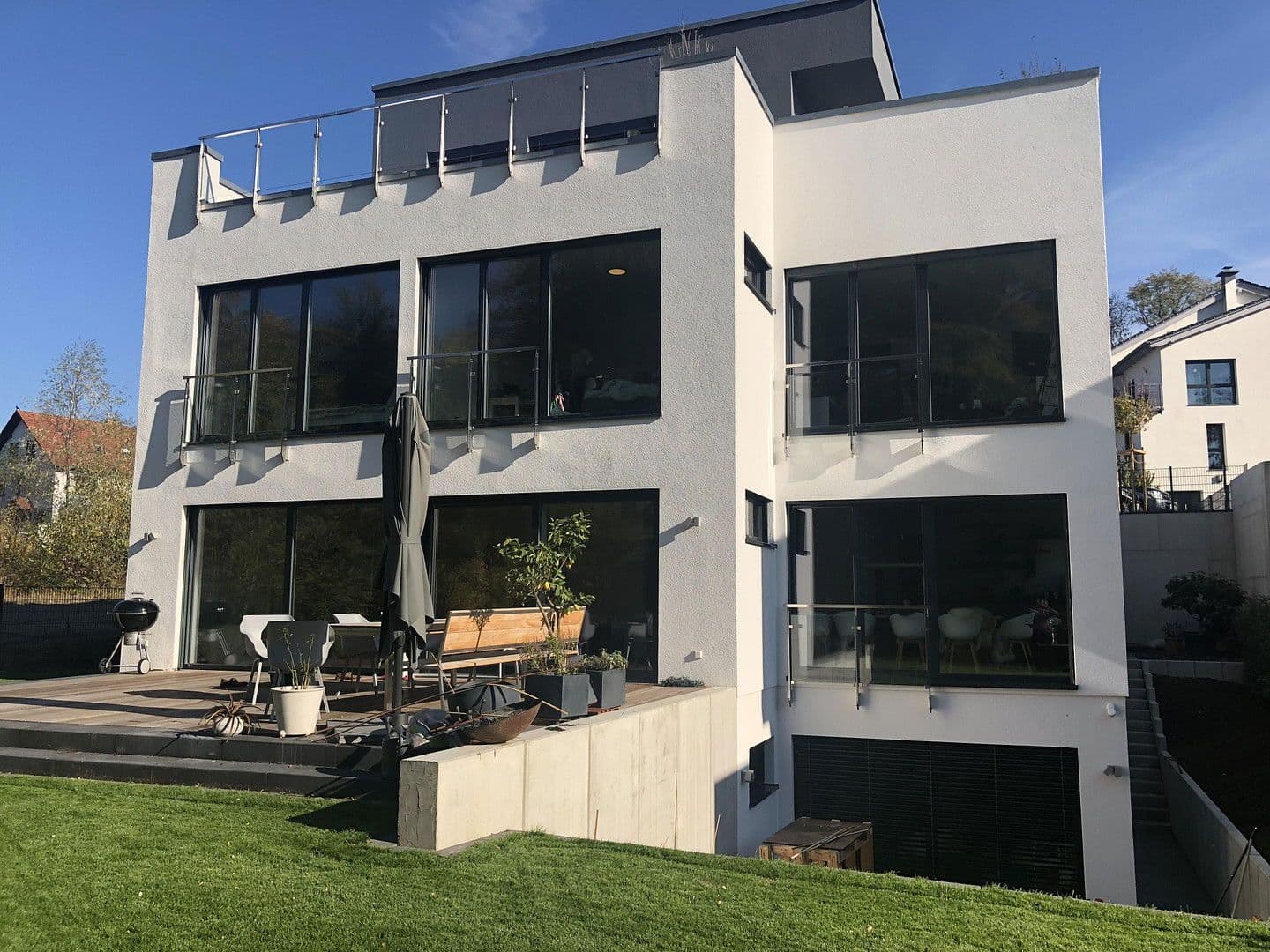 Prodej domu 385 m², pozemek 1.510 m², Bensheim, Hessen Prodej domu 385 m², pozemek 1.510 m², Bensheim, Hessen