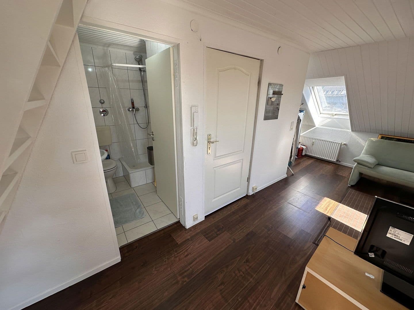 Pronájem bytu 1+kk 40 m², Bremen, Bremen Pronájem bytu 1+kk 40 m², Bremen, Bremen