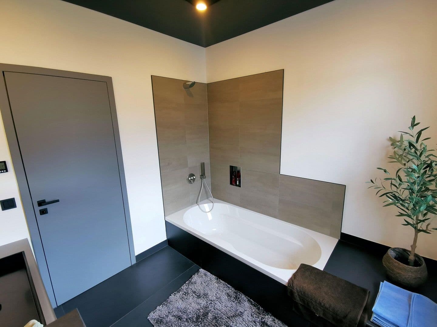 Prodej domu 125 m², pozemek 324 m², Saarbrücken, Země Sársko Prodej domu 125 m², pozemek 324 m², Saarbrücken, Země Sársko