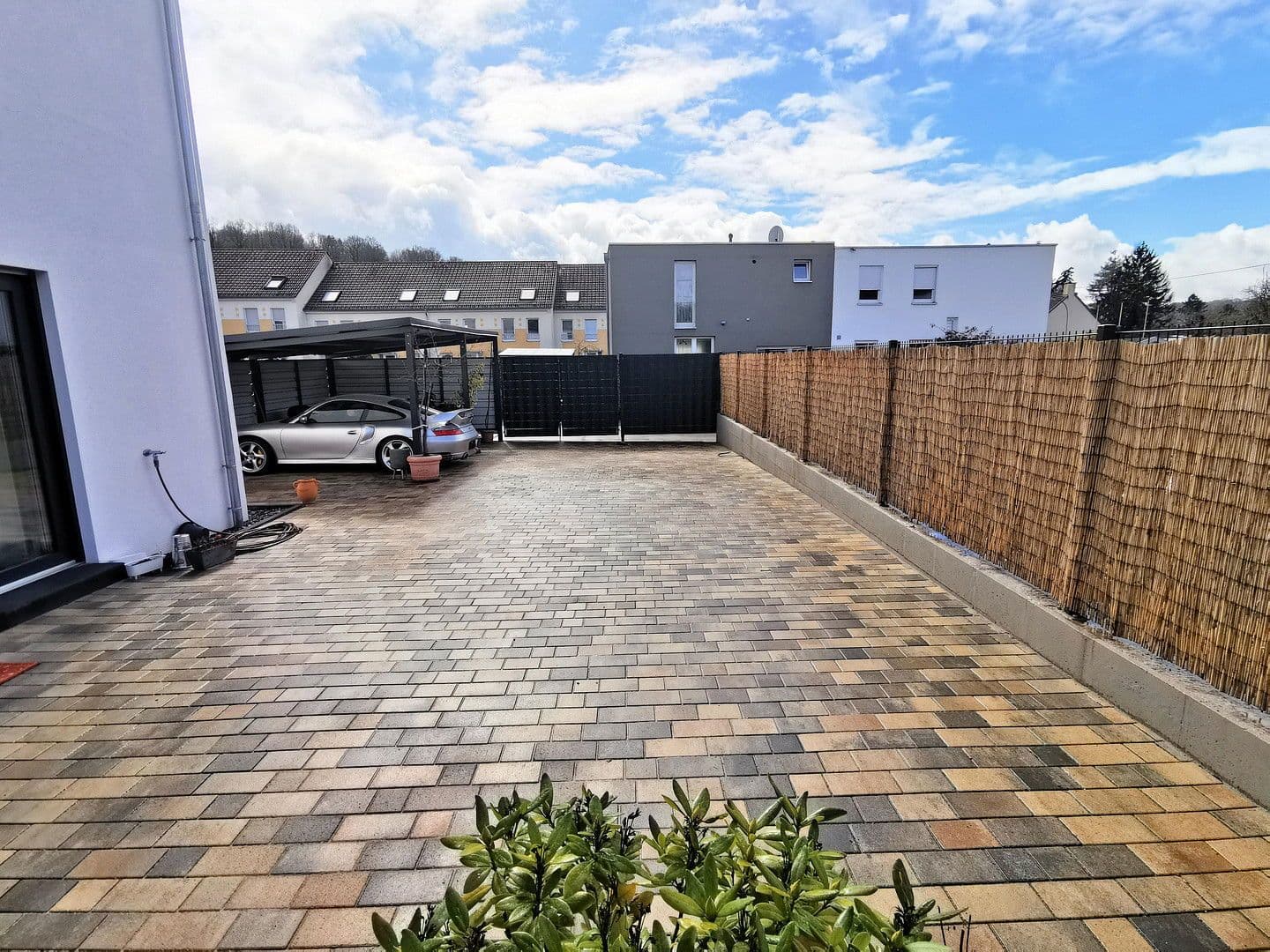 Prodej domu 125 m², pozemek 324 m², Saarbrücken, Země Sársko Prodej domu 125 m², pozemek 324 m², Saarbrücken, Země Sársko