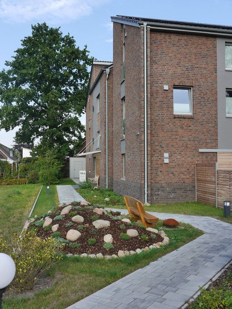 Pronájem bytu 3+1 88 m², Bereich Bahnhofstrasse / Zur Heide / Heideweg / Grenzweg, Neu Wulmstorf, Dolní Sasko Pronájem bytu 3+1 88 m², Bereich Bahnhofstrasse / Zur Heide / Heideweg / Grenzweg, Neu Wulmstorf, Dolní Sasko