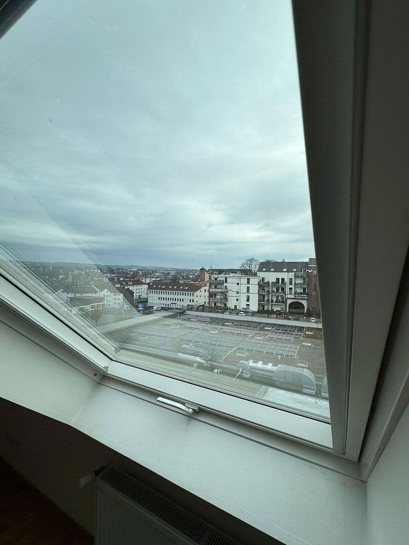 Pronájem bytu 4+1 135 m², Ottostr. 69, Wuppertal, Severní Porýní-Vestfálsko Pronájem bytu 4+1 135 m², Ottostr. 69, Wuppertal, Severní Porýní-Vestfálsko