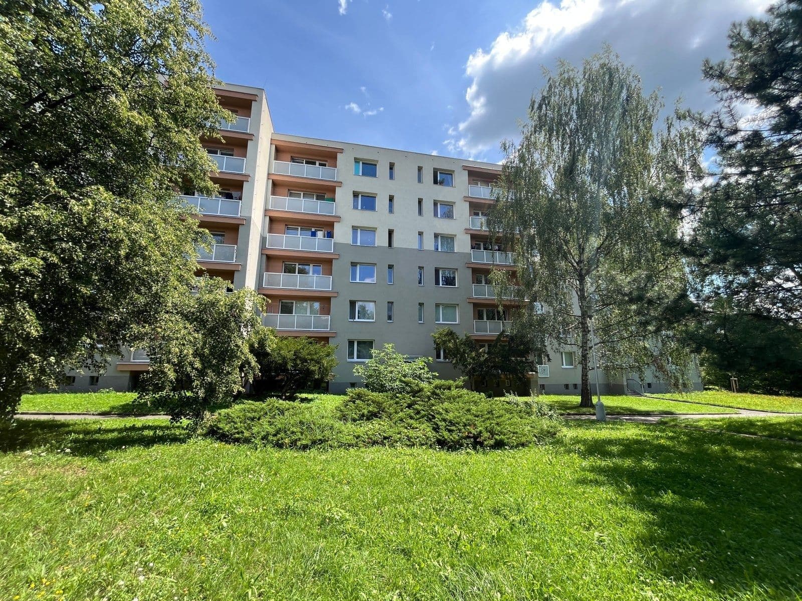 Pronájem bytu 4+1 86 m², Lipová, Frýdek-Místek, Moravskoslezský kraj Pronájem bytu 4+1 86 m², Lipová, Frýdek-Místek, Moravskoslezský kraj