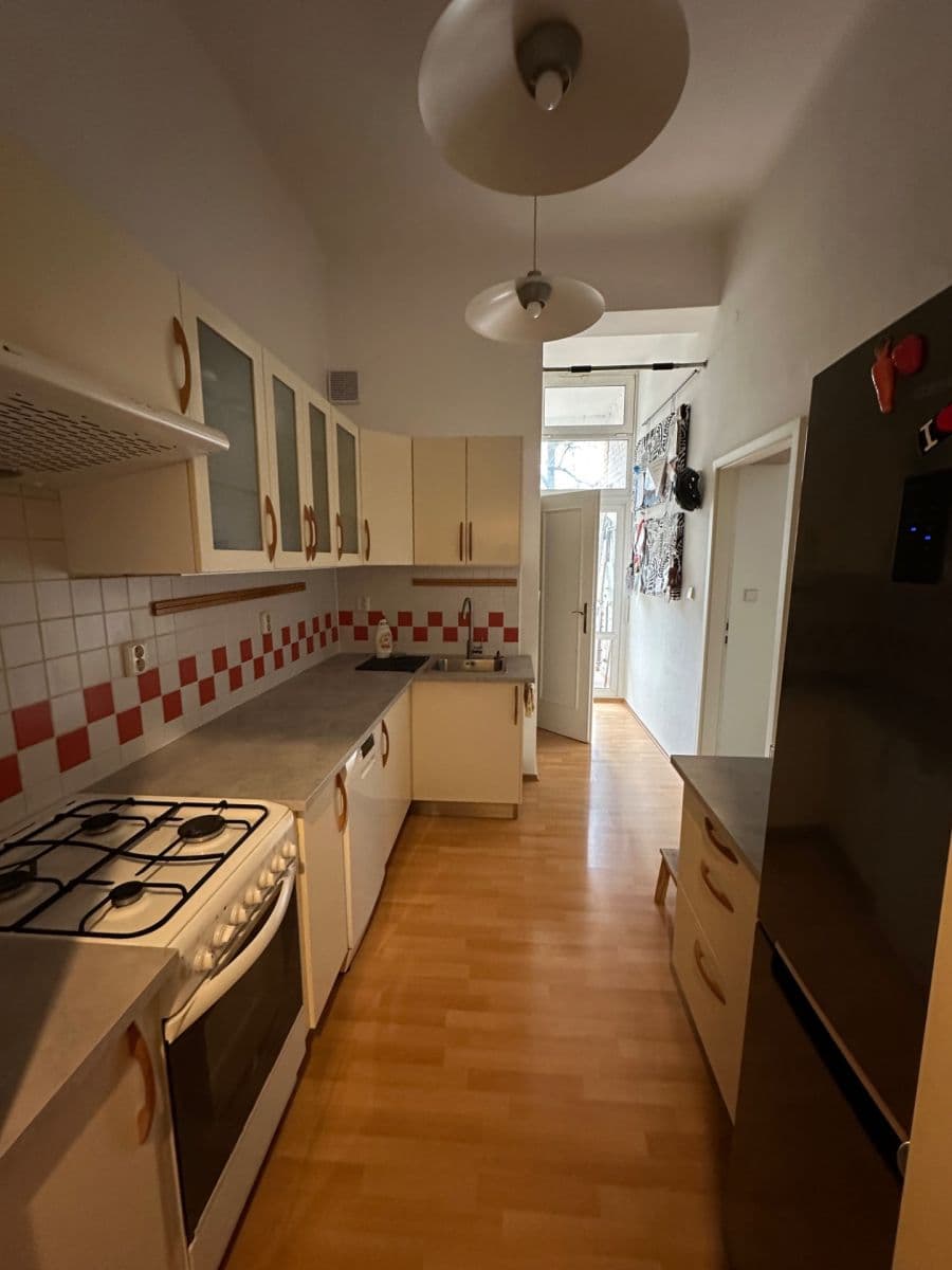 Pronájem bytu 2+kk 50 m², Jeseniova, Praha, Praha Pronájem bytu 2+kk 50 m², Jeseniova, Praha, Praha