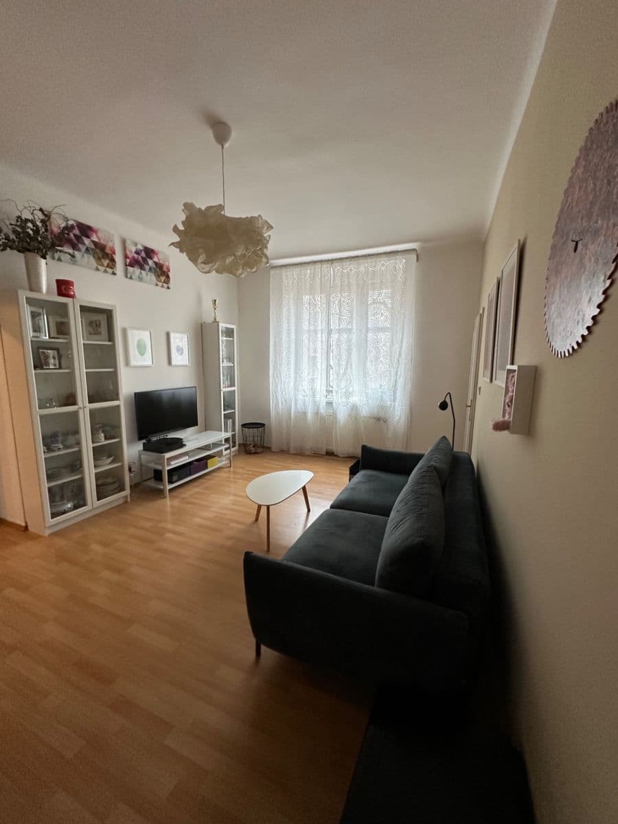 Pronájem bytu 2+kk 50 m², Jeseniova, Praha, Praha Pronájem bytu 2+kk 50 m², Jeseniova, Praha, Praha