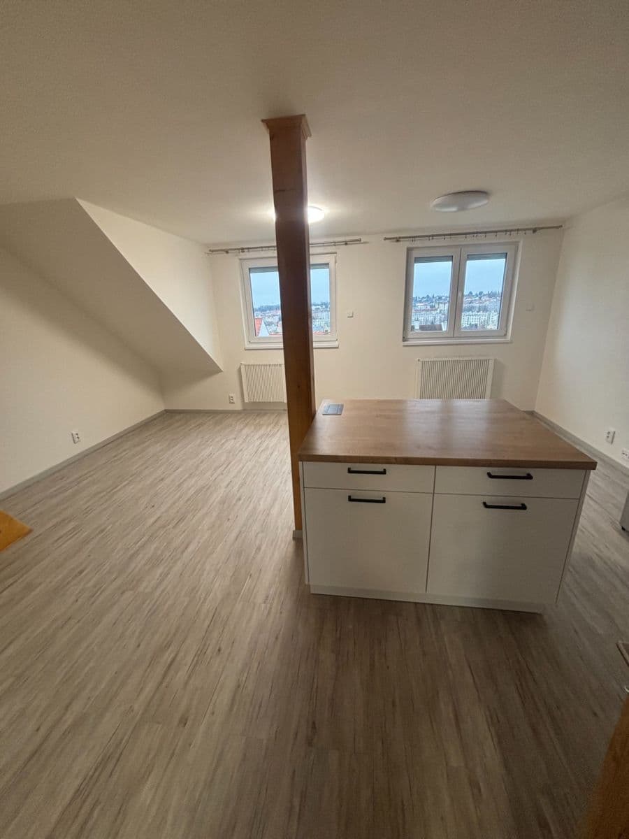 Pronájem bytu 3+kk 65 m², U První baterie, Praha, Praha Pronájem bytu 3+kk 65 m², U První baterie, Praha, Praha