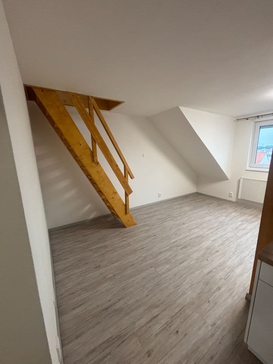 Pronájem bytu 3+kk 65 m², U První baterie, Praha, Praha Pronájem bytu 3+kk 65 m², U První baterie, Praha, Praha