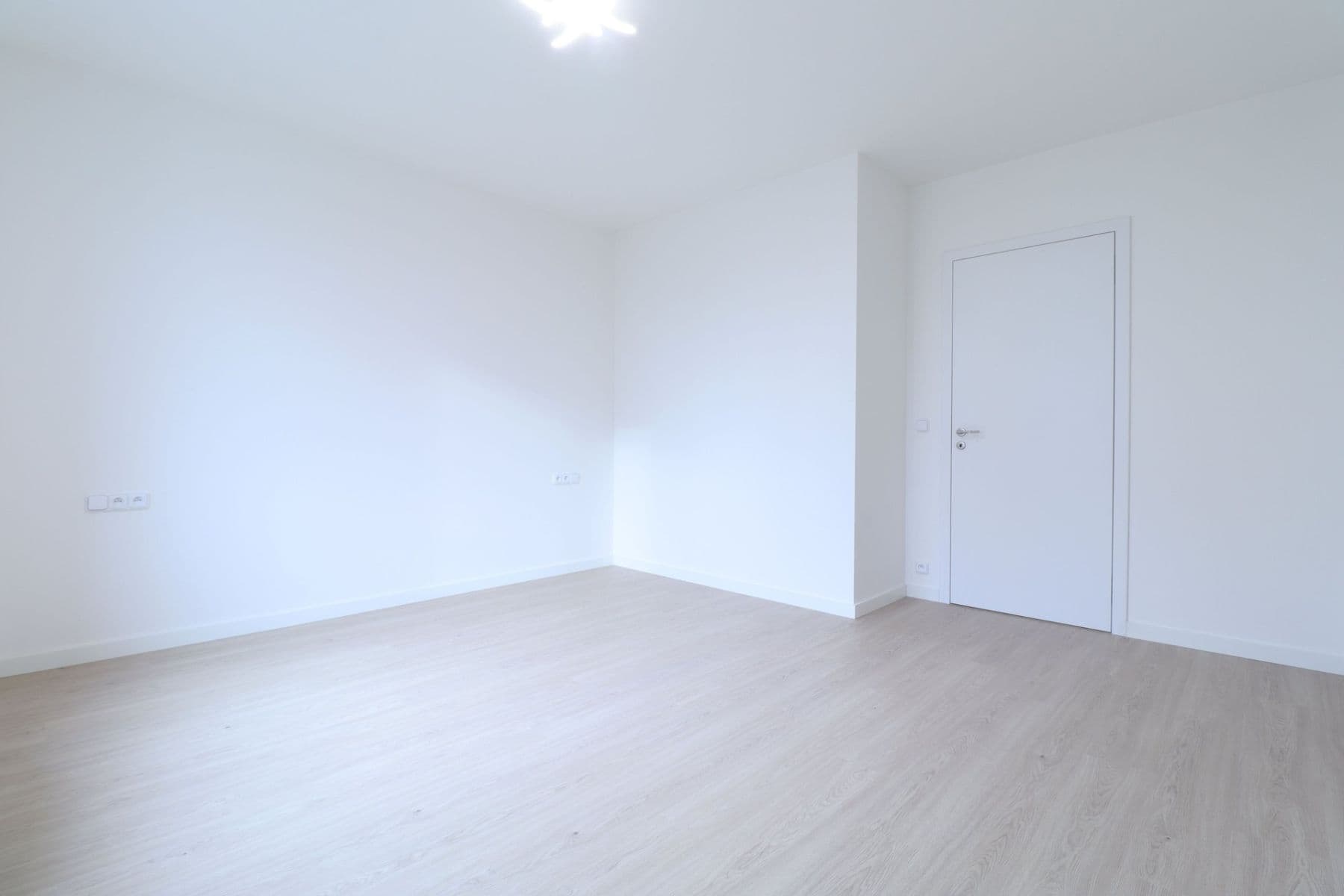 Pronájem bytu 2+kk 72 m², Mukařovského, Praha, Praha Pronájem bytu 2+kk 72 m², Mukařovského, Praha, Praha