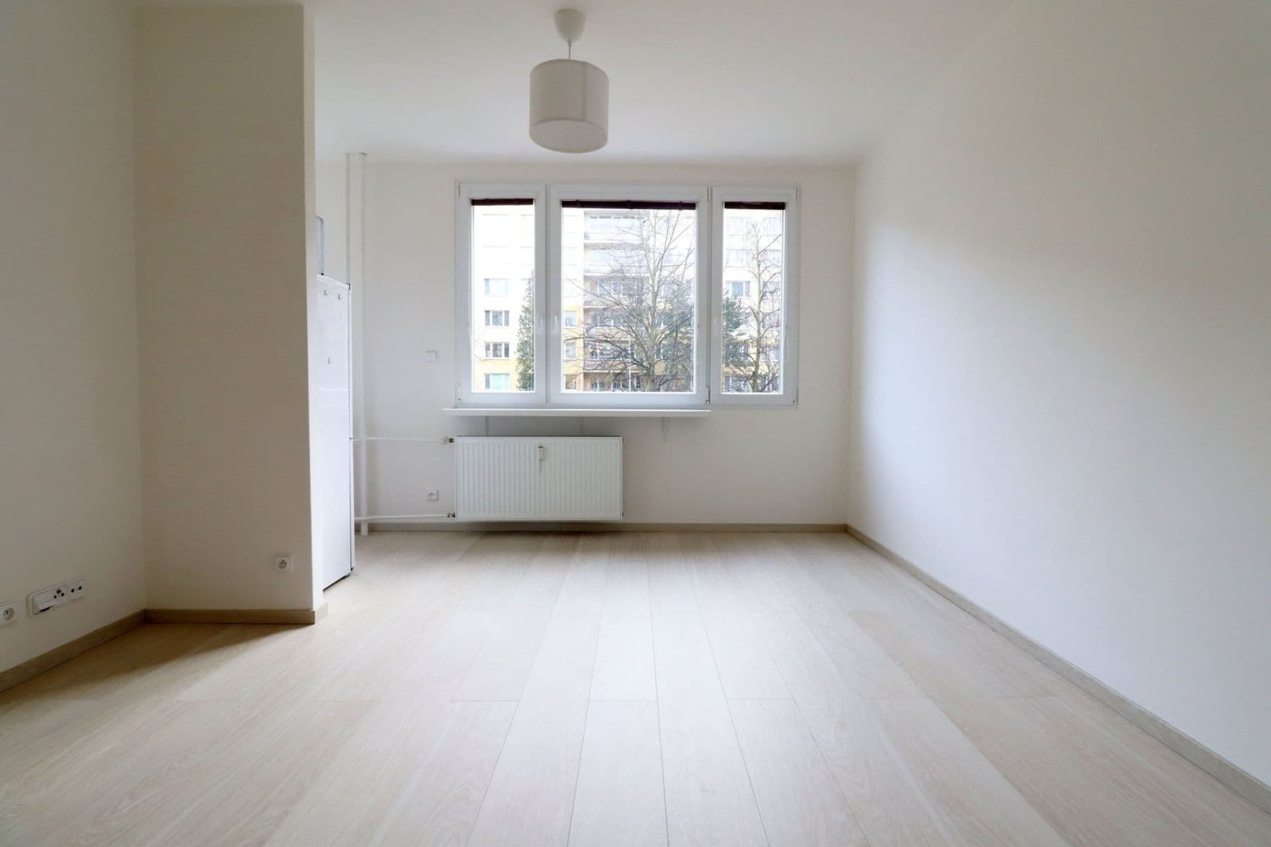 Pronájem bytu 1+1 27 m², Českolipská, Praha, Praha Pronájem bytu 1+1 27 m², Českolipská, Praha, Praha