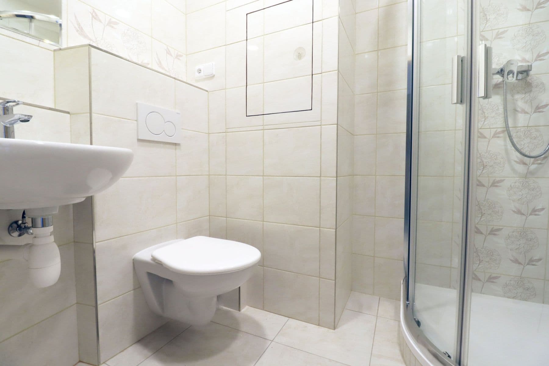 Pronájem bytu 1+1 27 m², Českolipská, Praha, Praha Pronájem bytu 1+1 27 m², Českolipská, Praha, Praha