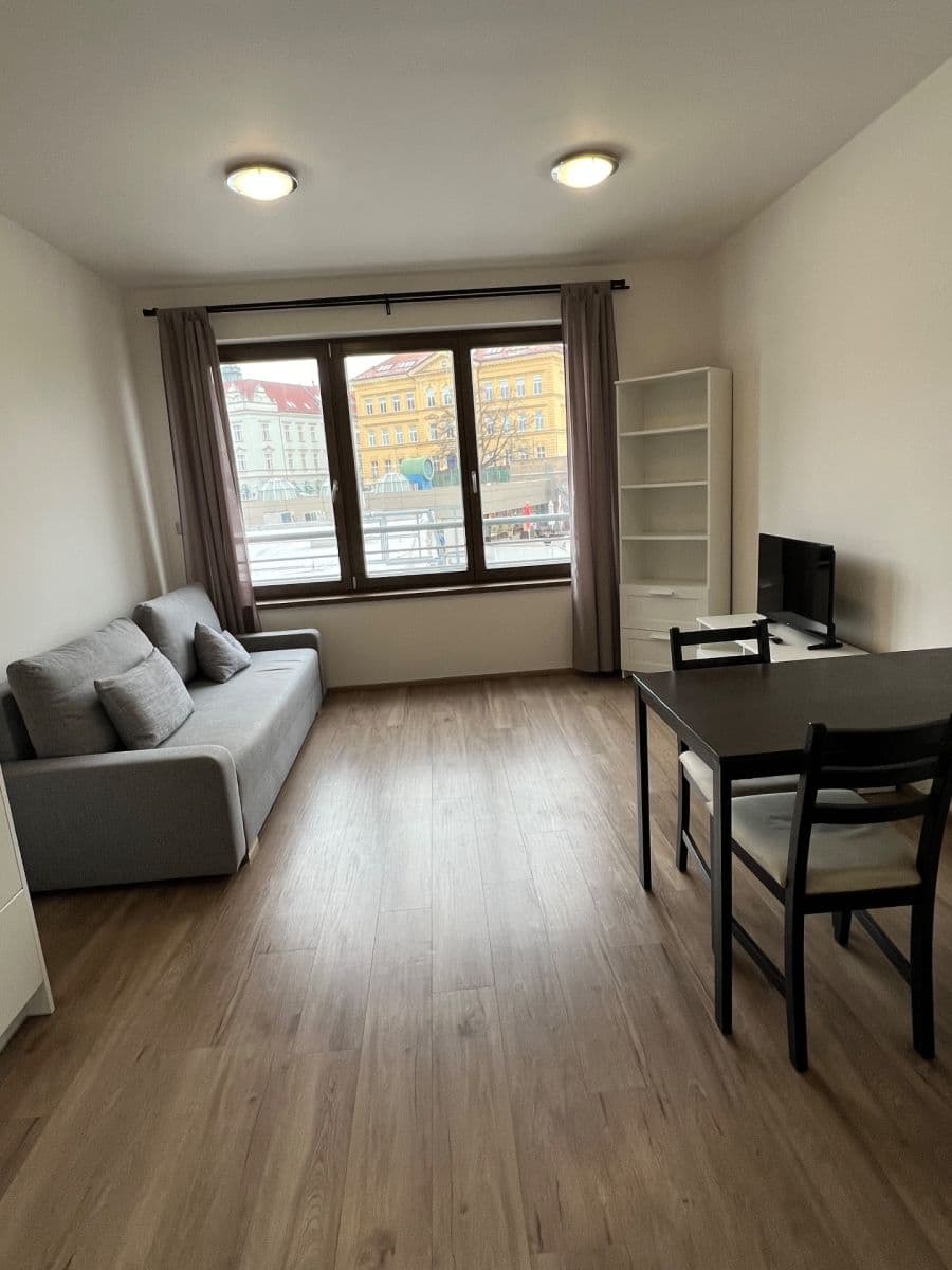Pronájem bytu 1+kk 29 m², Bassova, Praha, Praha Pronájem bytu 1+kk 29 m², Bassova, Praha, Praha