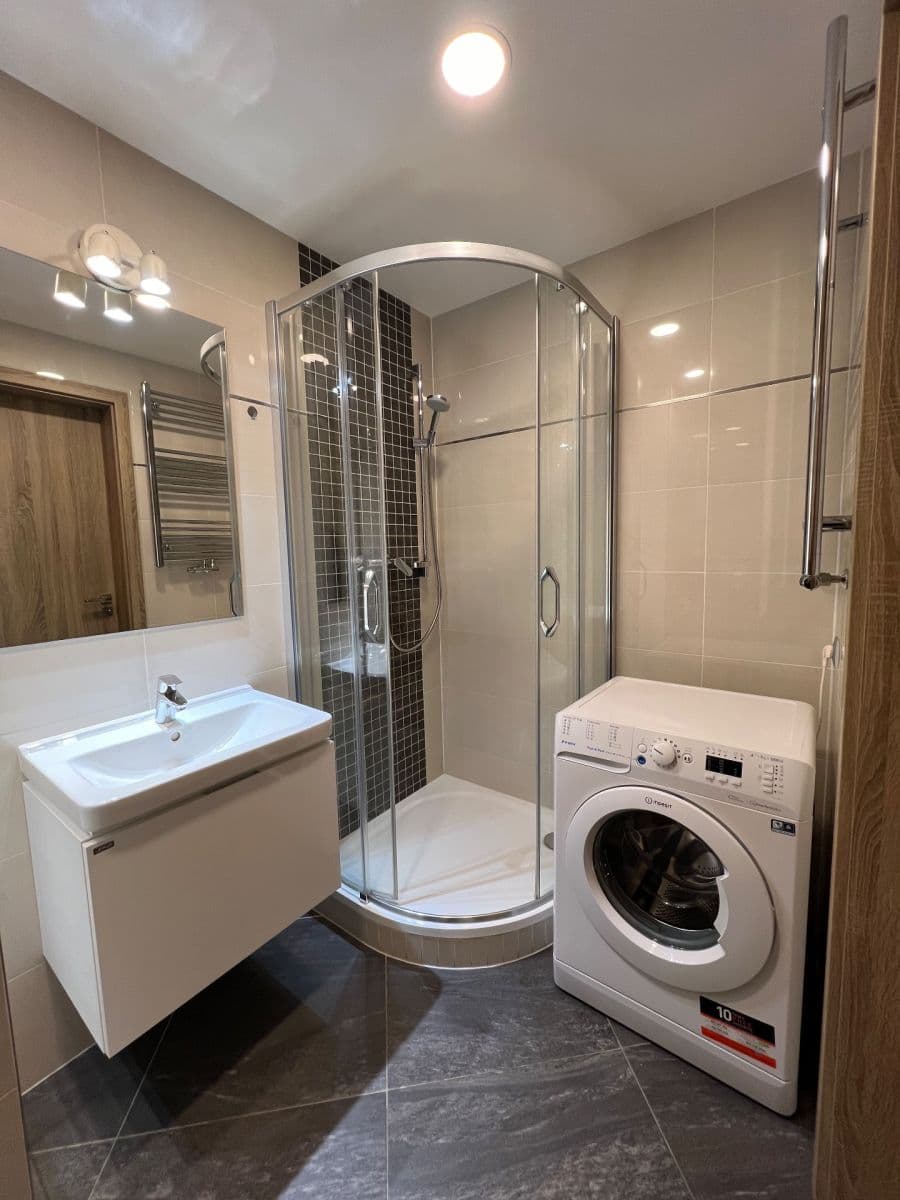 Pronájem bytu 1+kk 29 m², Bassova, Praha, Praha Pronájem bytu 1+kk 29 m², Bassova, Praha, Praha