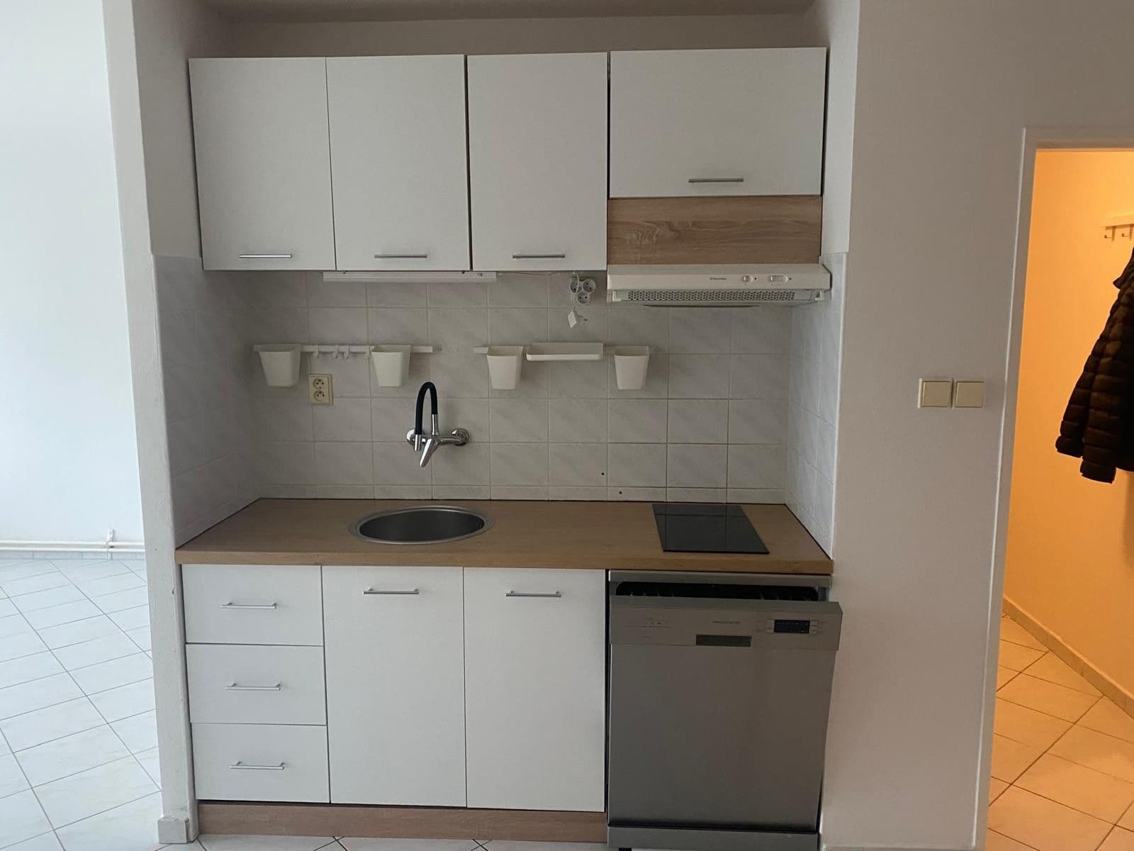 Pronájem bytu 2+kk 42 m², Nekvasilova, Praha, Praha Pronájem bytu 2+kk 42 m², Nekvasilova, Praha, Praha